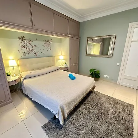 Bed & Breakfast Gabriela Barcelona